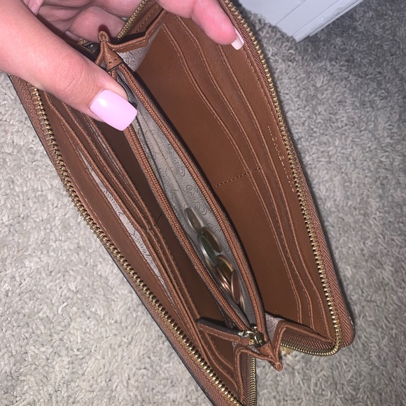 MK Brown Wristlet - Picture 4 of 5